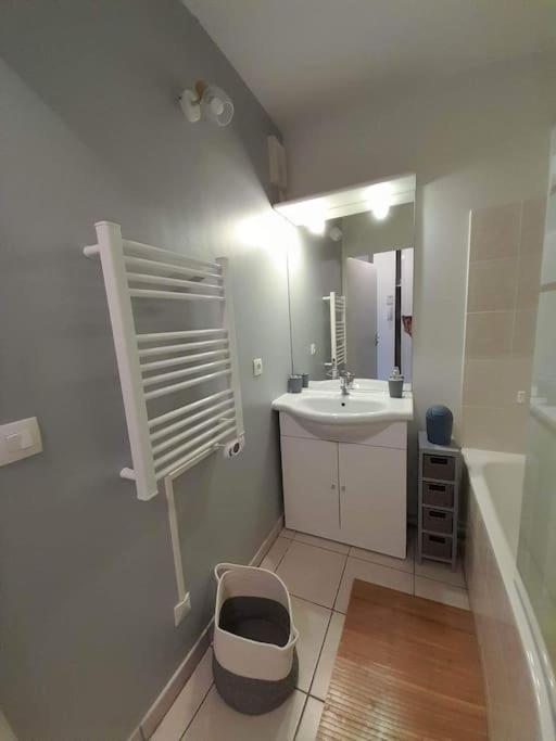 Au Feu De Berque Apartment Cherbourg-en-Cotentin Bagian luar foto